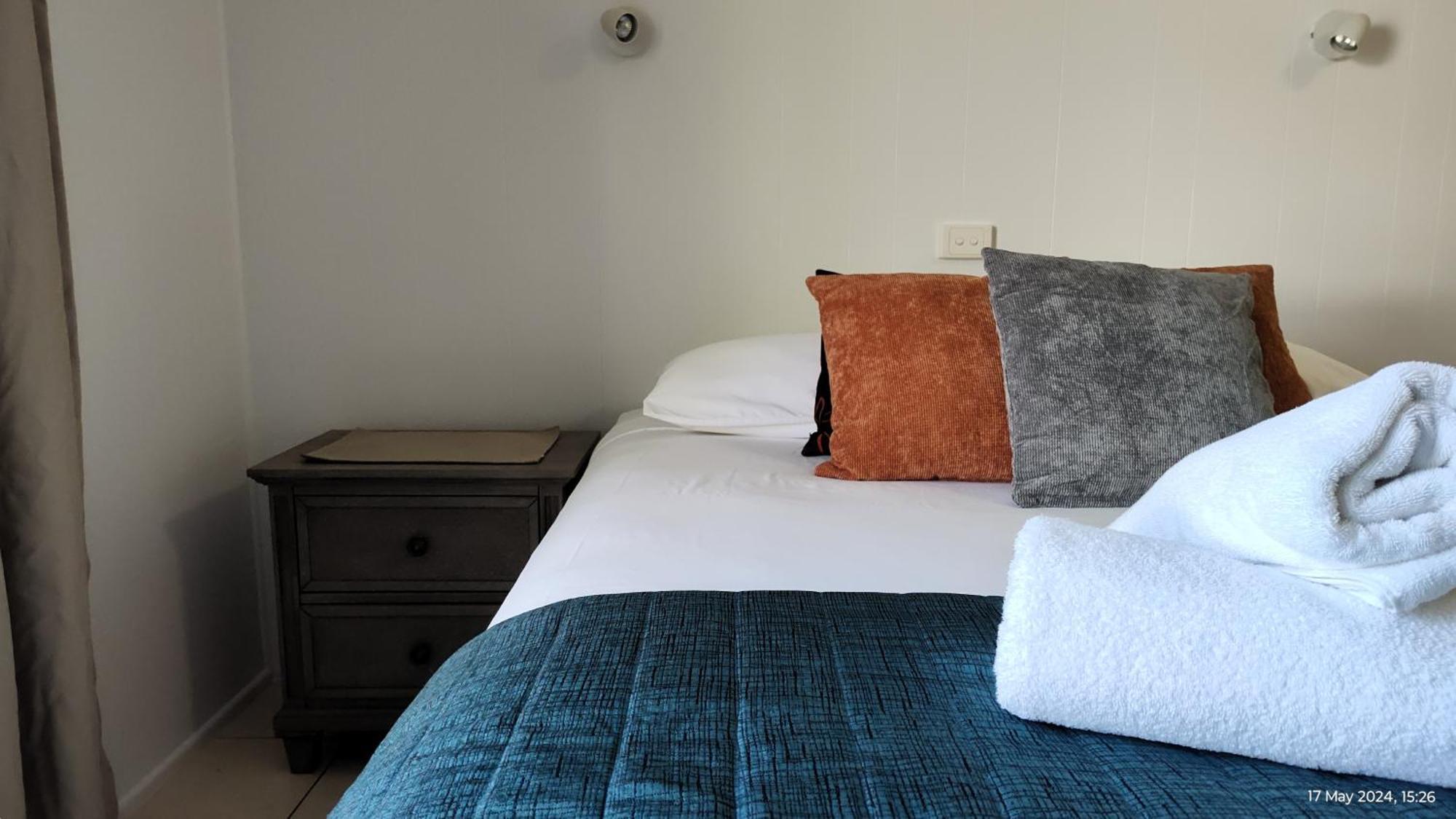 Pacific Palms Motor Inn Маркула Екстериор снимка