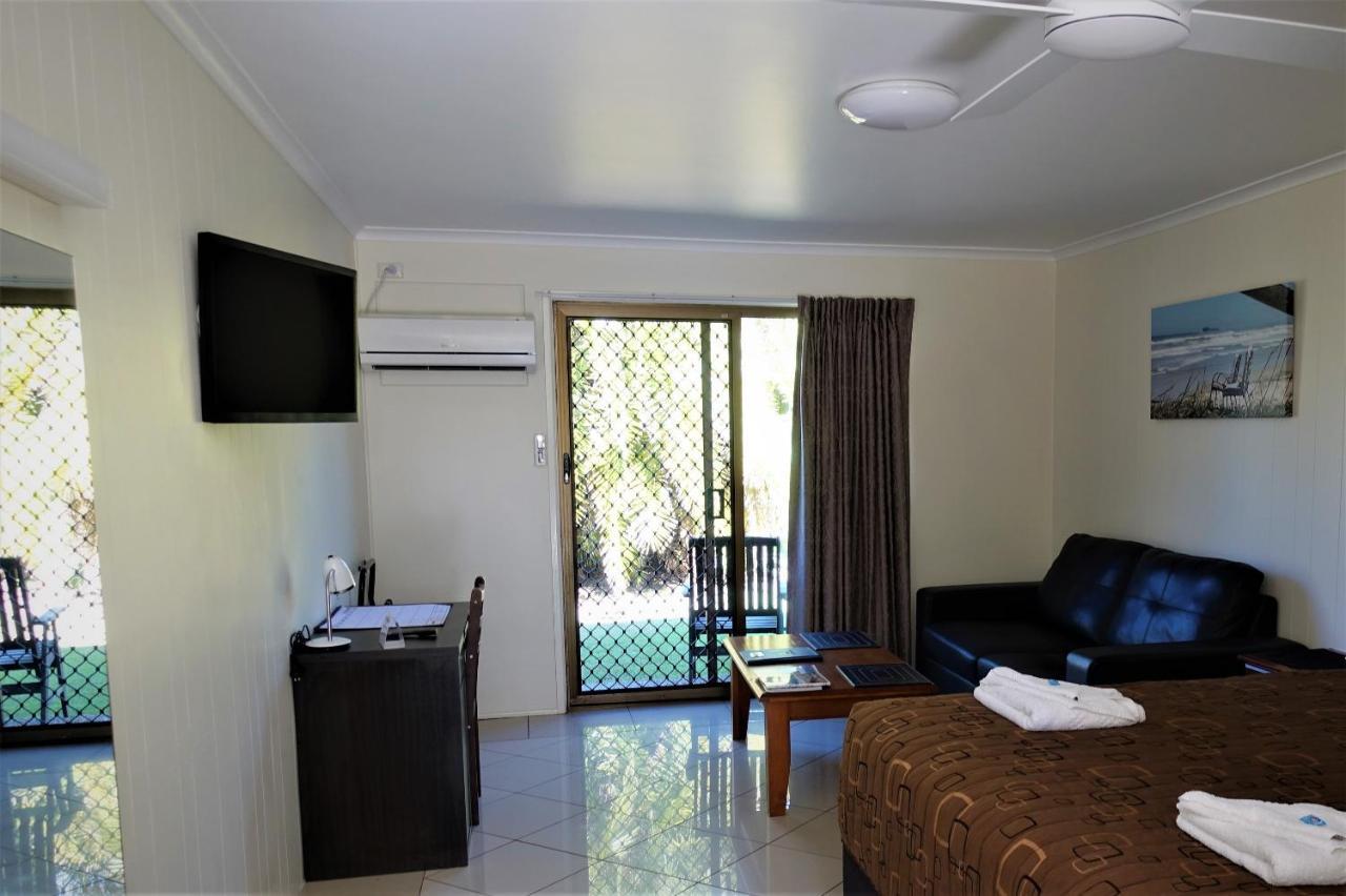 Pacific Palms Motor Inn Маркула Екстериор снимка
