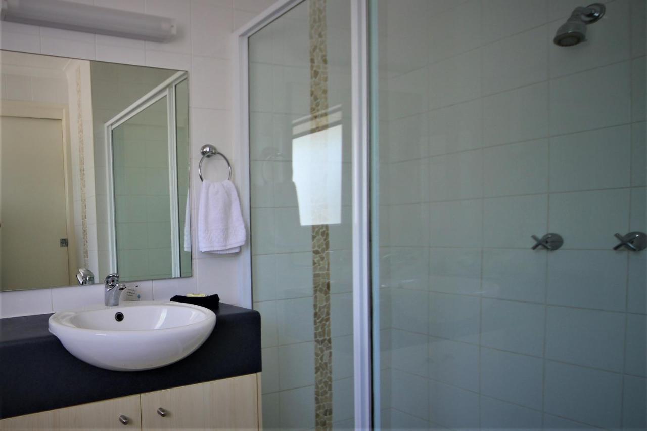 Pacific Palms Motor Inn Маркула Екстериор снимка