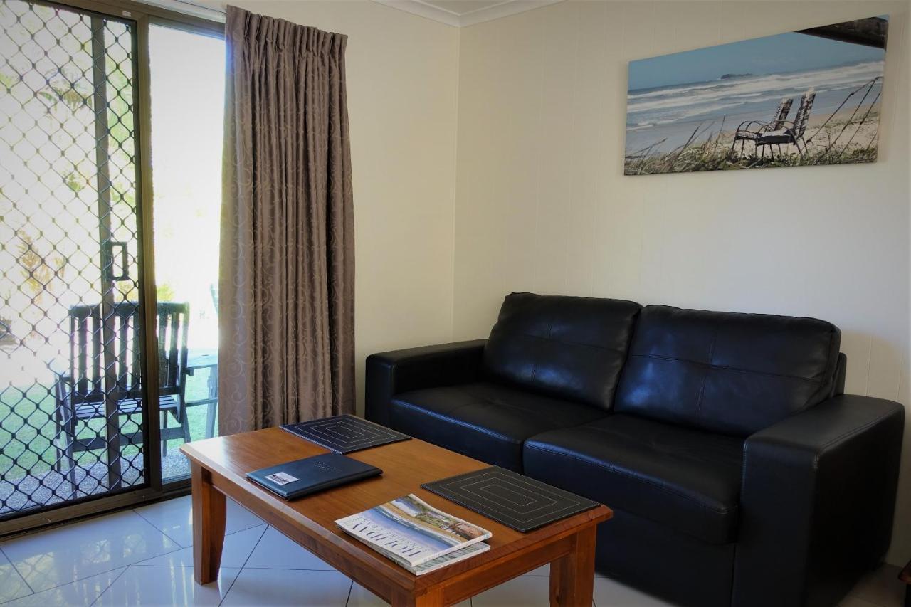 Pacific Palms Motor Inn Маркула Екстериор снимка