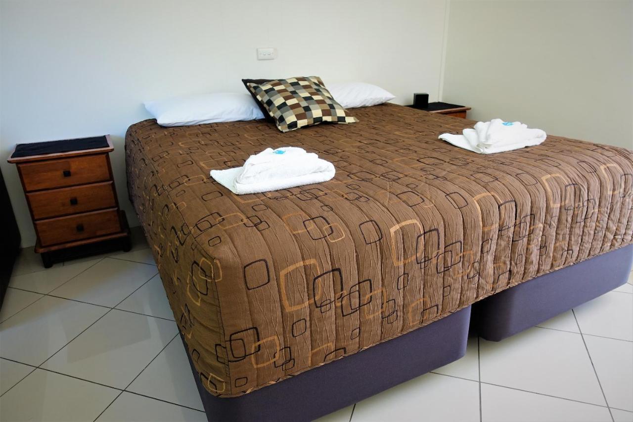 Pacific Palms Motor Inn Маркула Екстериор снимка